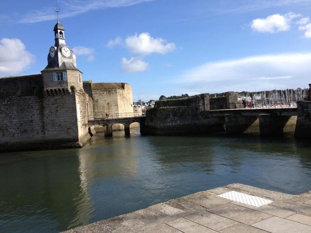 Hotel Du Port Concarneau Exterior foto